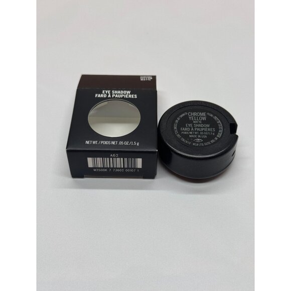 MAC Eye Shadow Matte Chrome Yellow - Picture 3 of 4